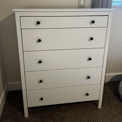 5-drawer White Dresser