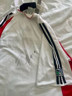 MLS DC UNITED JERSEY SIGNED BY “FREDDY ADU”  IN 2006 (NEW )