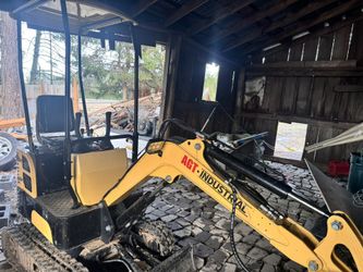 AGT Mini Excavator