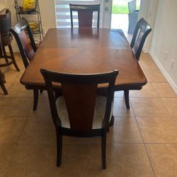 Dining Table & Chairs