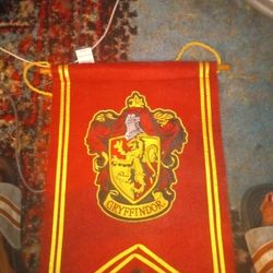 Harry Potter Crest Banner