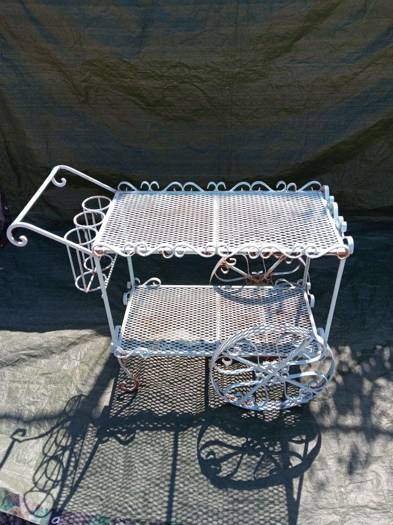 Vintage White Wrought Iron Flower Cart/Outdoor Decorative Cart