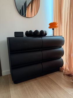 Black Curved Drawer Dresser Chest