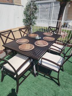Outdoor patio set