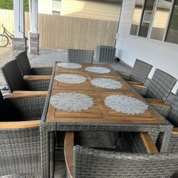 out door dining table 