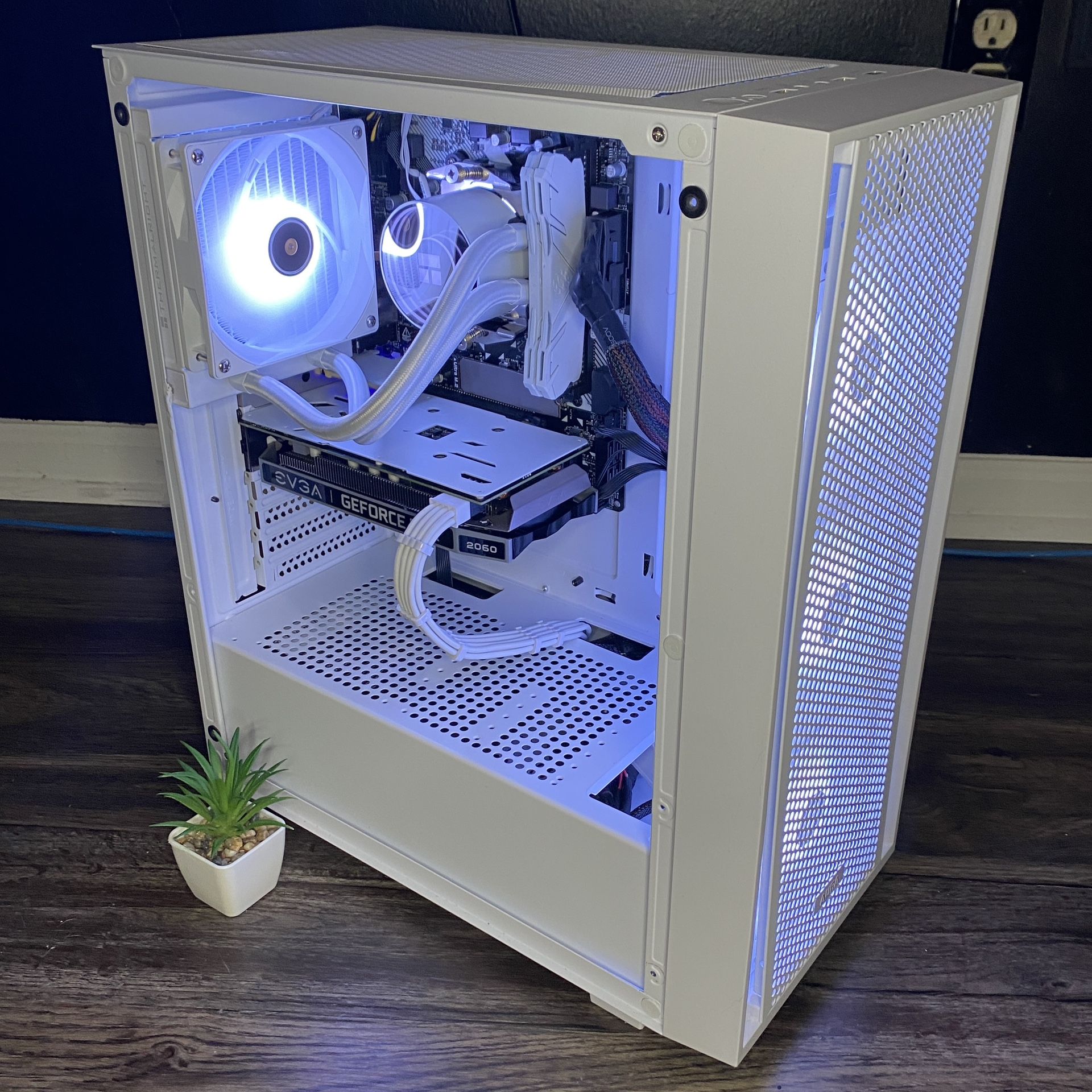 White Gaming PC (RTX 2060 6GB + AMD Ryzen 5 3600)