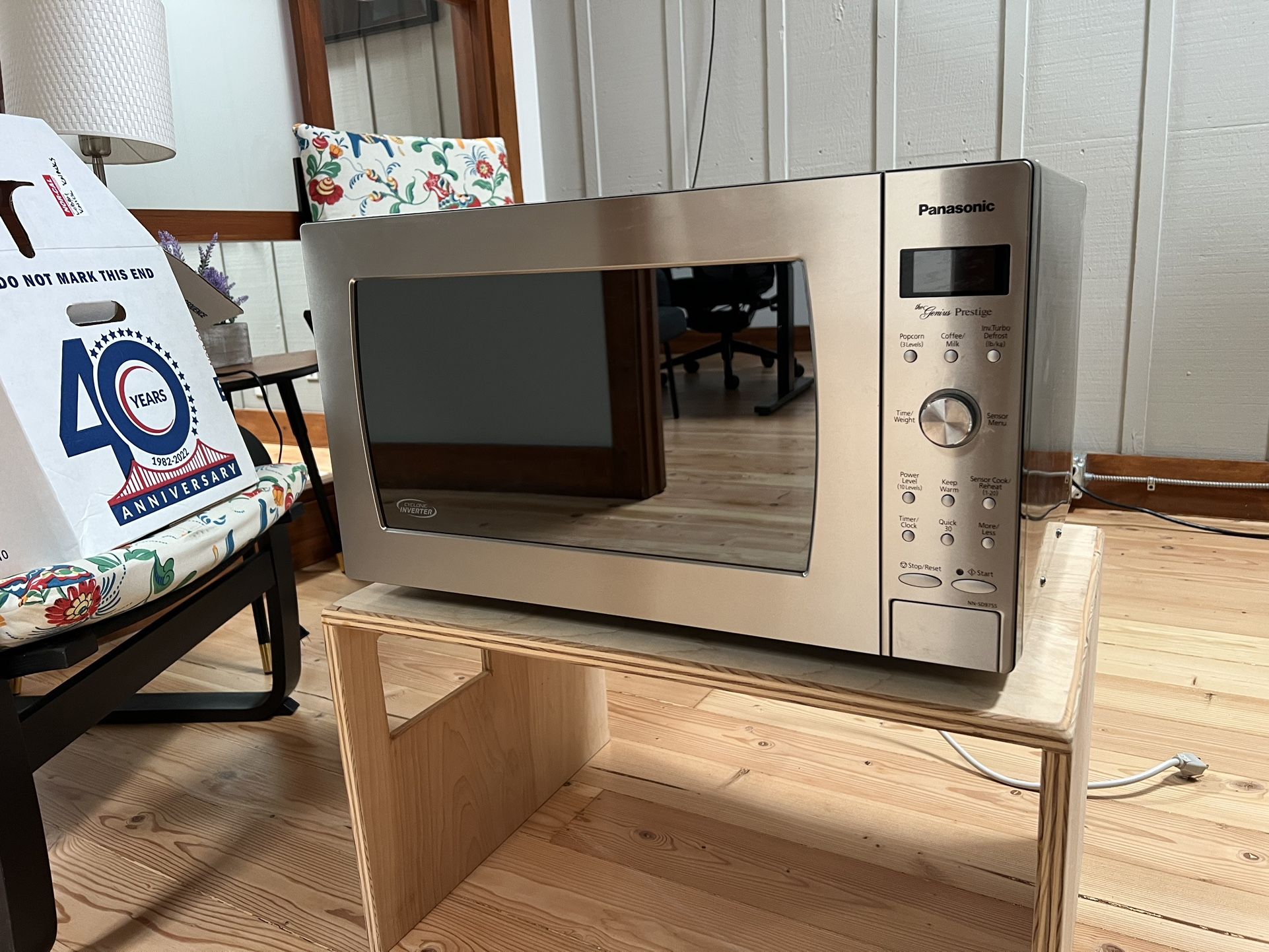 Microwave Full Size Panasonic NN-SD975S