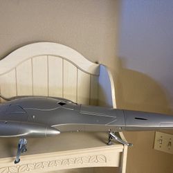 1999 Naboo Royal Starship - Damaged