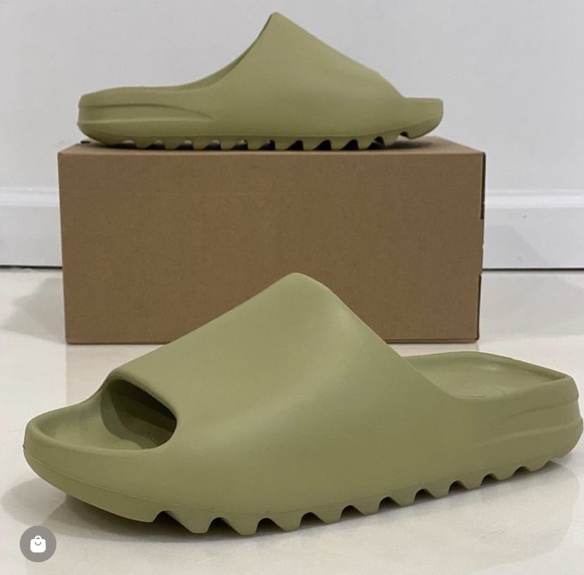 YEEZY SLIDES RESIN SIZE 7,9,10,11,12