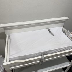 Changing Table + Changing Pad (Like New)