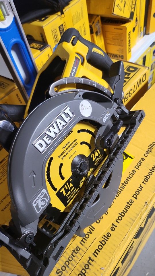 DEWALT 60V FLEX VOLT BRUSHLESS 7-1/4 REAR HANDLE SAW TOOL ONLY NEW