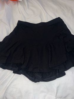 Black skort