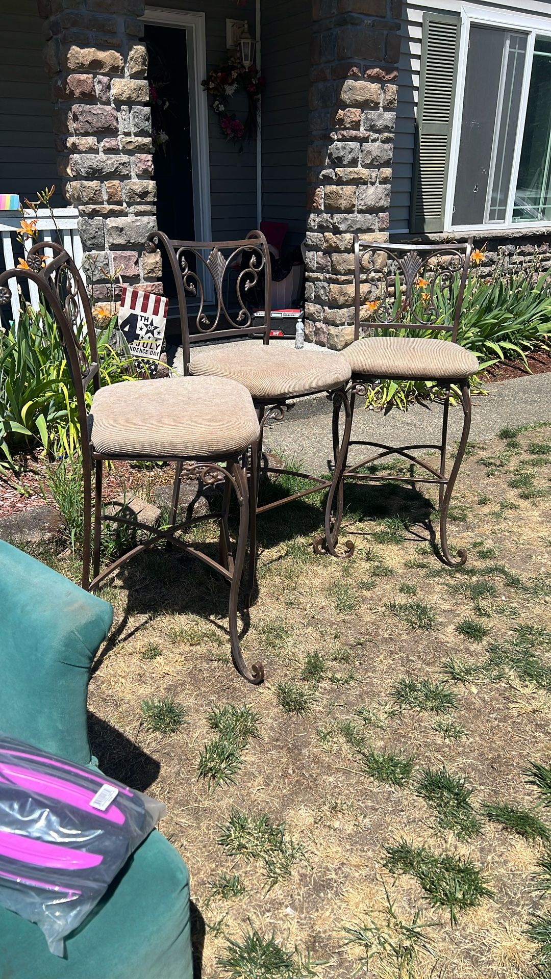 Set Of 3 Barstools
