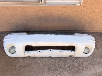 2003 2004 Jeep Grand Cherokee OEM White Front Bumper Cover 5JF89TZZAC 5JF89TZZAD