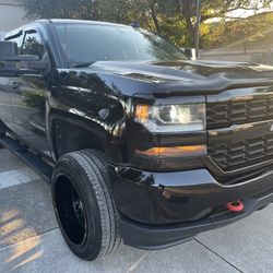 2018 Chevrolet Silverado Lifted