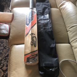 Cricket Bat (Kookaburra )