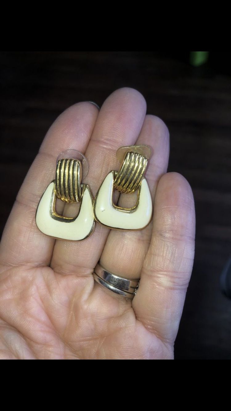 Goldtone and white earrings