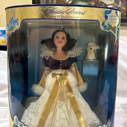Walt Disney Snow White Holliday collection
