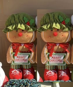 Christmas Sturdy Plush And Fabric Gingerbread Greeters Bundle Of 2 Girls New With Tags 