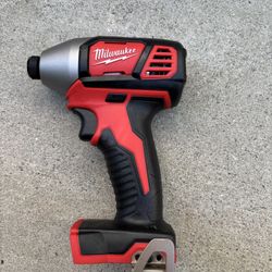 Milwaukee M18 impact driver
