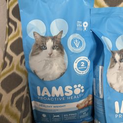 IAMS Cat Food