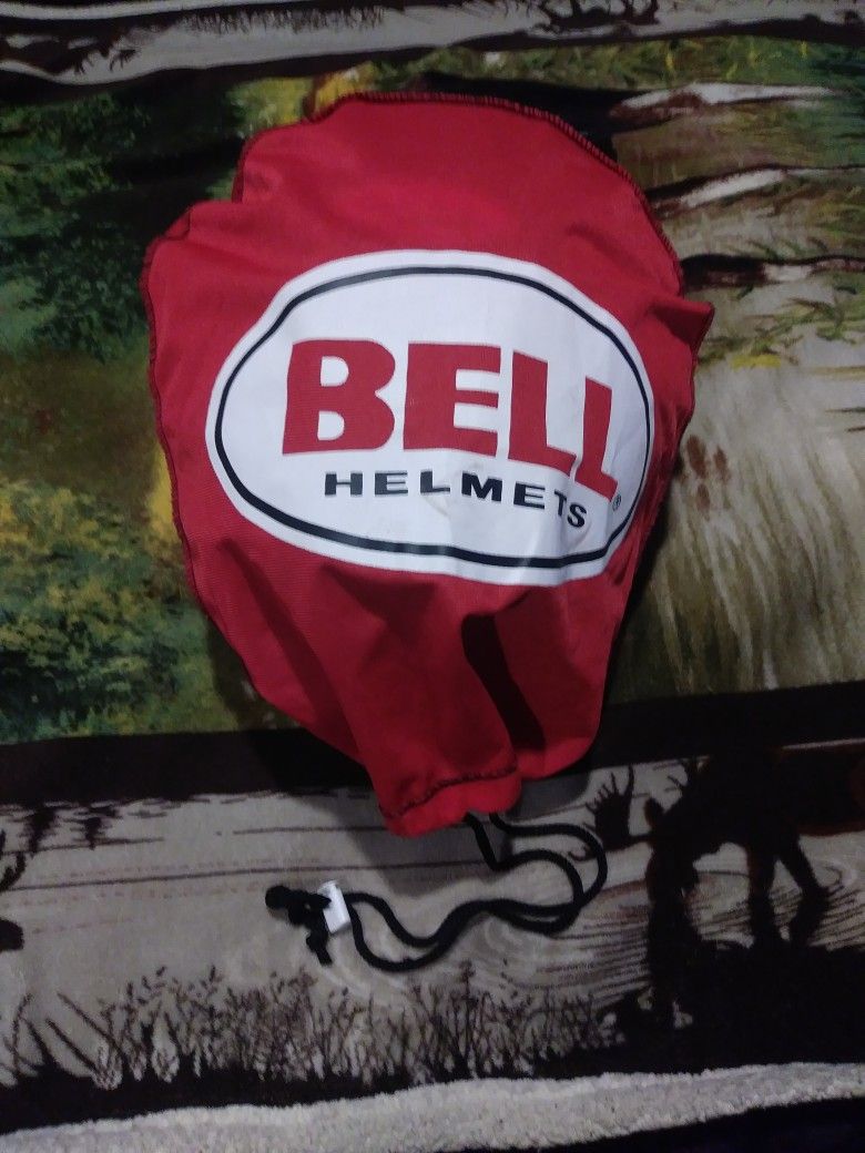 Weekend Sale Only Bell Helmet. Size Lg And Bag Only 30 Cash Takes It Home Today Dont Miss Out.