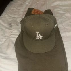 Olive Green 505 Levi’s with Fitted Cap