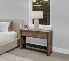 Set of 2 Wood Nightstands