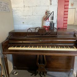 Antique  Piano