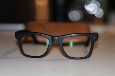 Ray-Ban Meta Wayfarer Smart Glasses - Gen 1