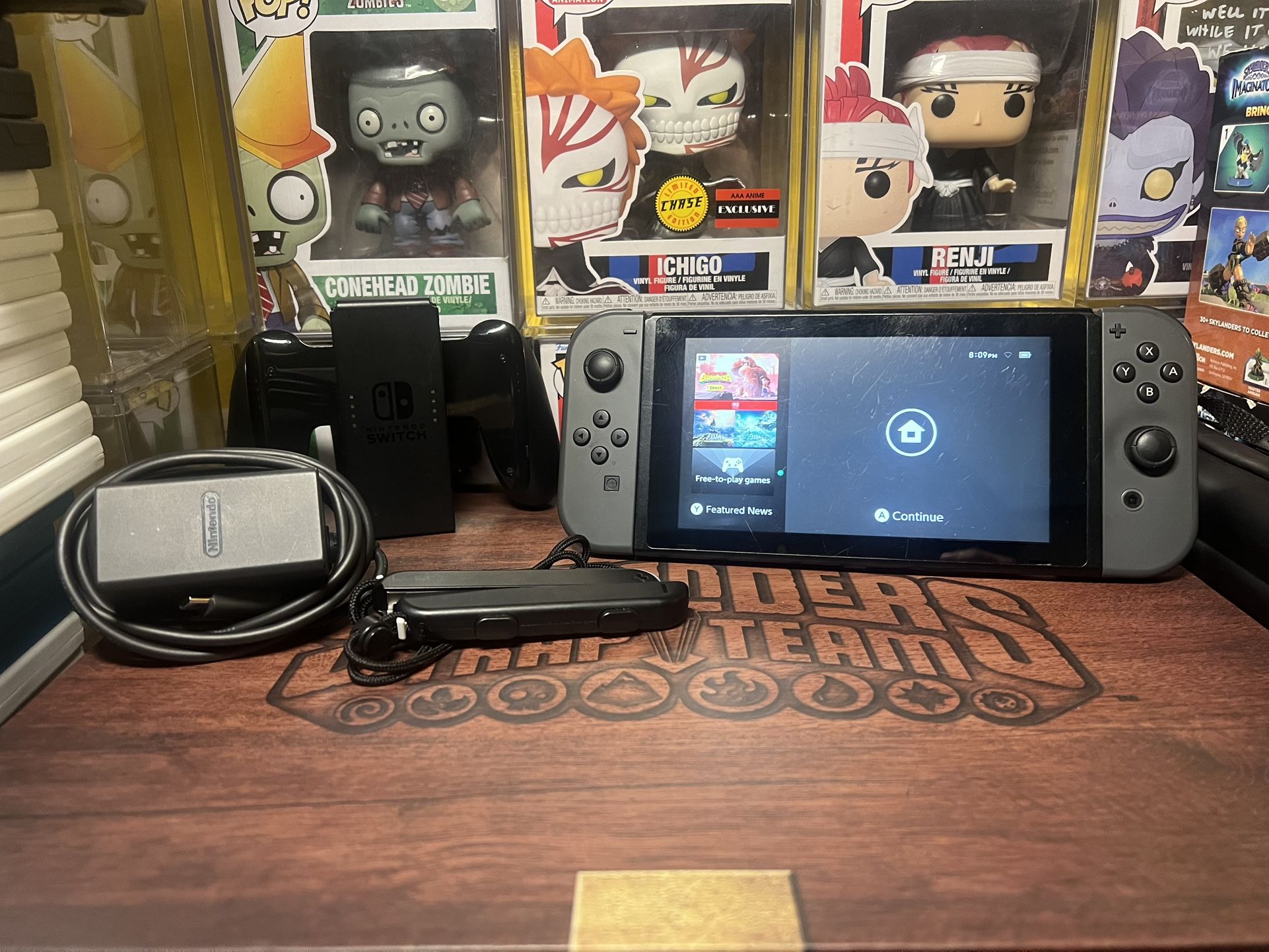 Nintendo Switch w Accessories