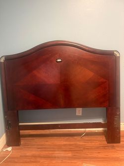 Headboard (Queen)
