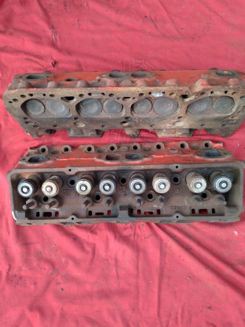Sm block Chevy Heads 72,#993 Castings