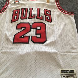 Medium Michael Jordan Chicago Bulls Jersey 
