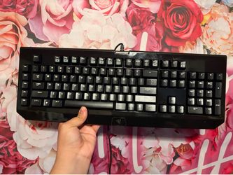 Black widow razer keyboard