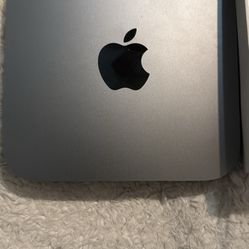 Apple Late 2018 Mac Mini with 3.0GHz Intel Core i5 (8GB RAM, 256GB SSD) Space Gray