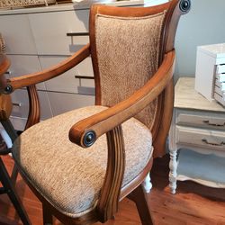 Bar height 30" Stool, Powell Furniture Swivel Brandon Bar height Stool , New! New! New!