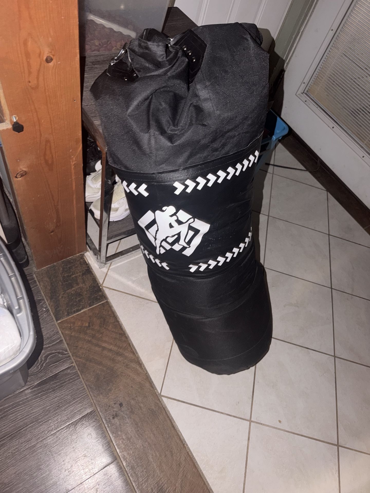 Heavy punching bag