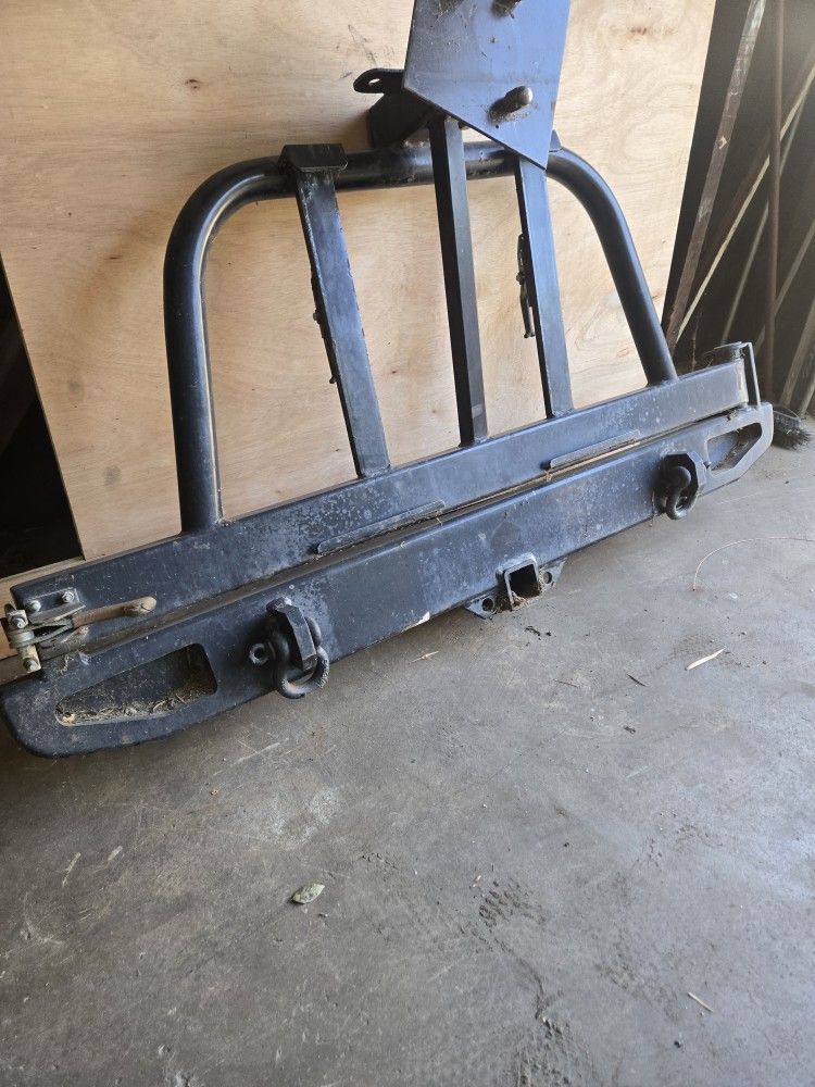 Jeep Spare Tire Swingout