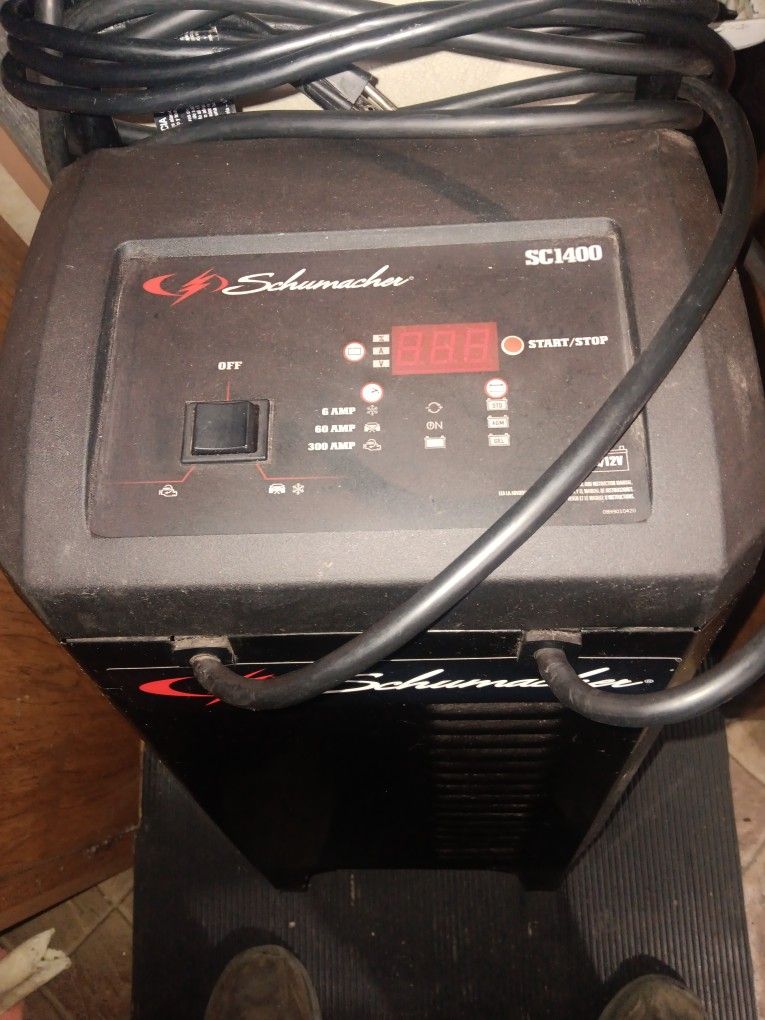 300 Amp Digital Battery Charger