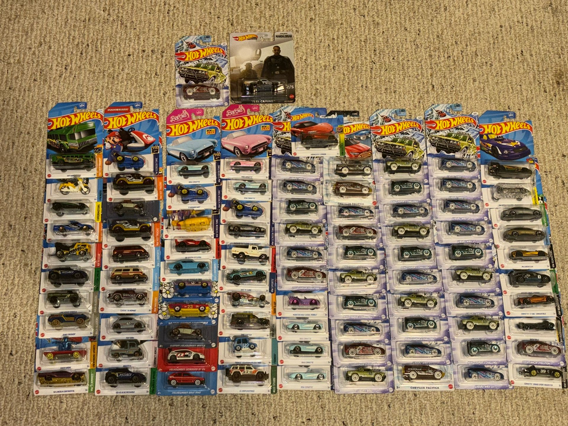 Hot Wheels Lot Of (93) - Treasure hunts Included