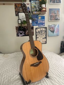 Yamaha FS800 Acoustic Guitar