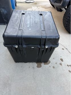 Pelican 0370 cube hard Case 24x24x24