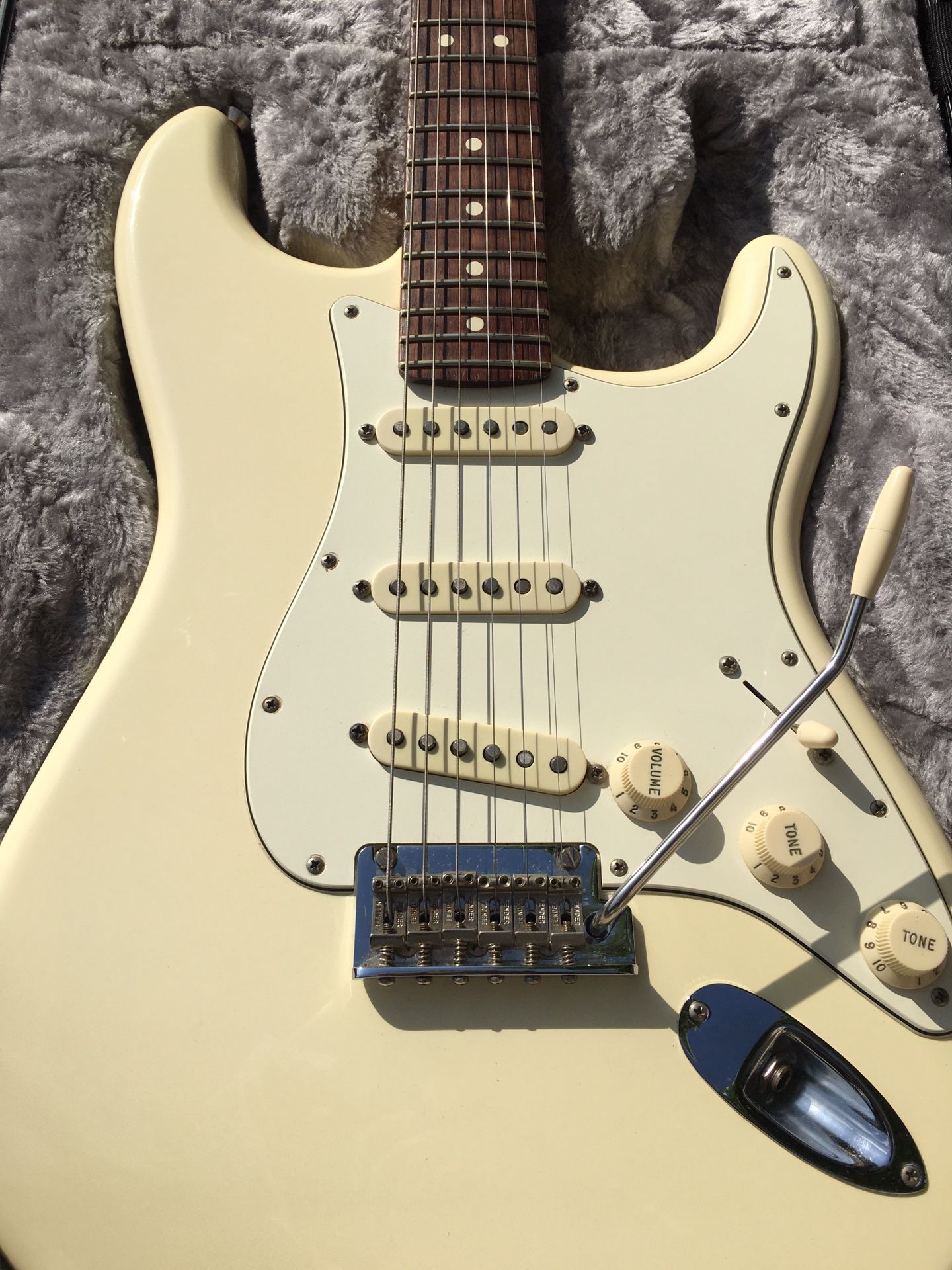 Fender American Professional Stratocaster - Like New!