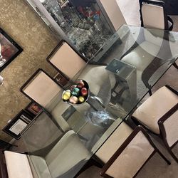 6 Seated Dinning Room Set For Sale 
