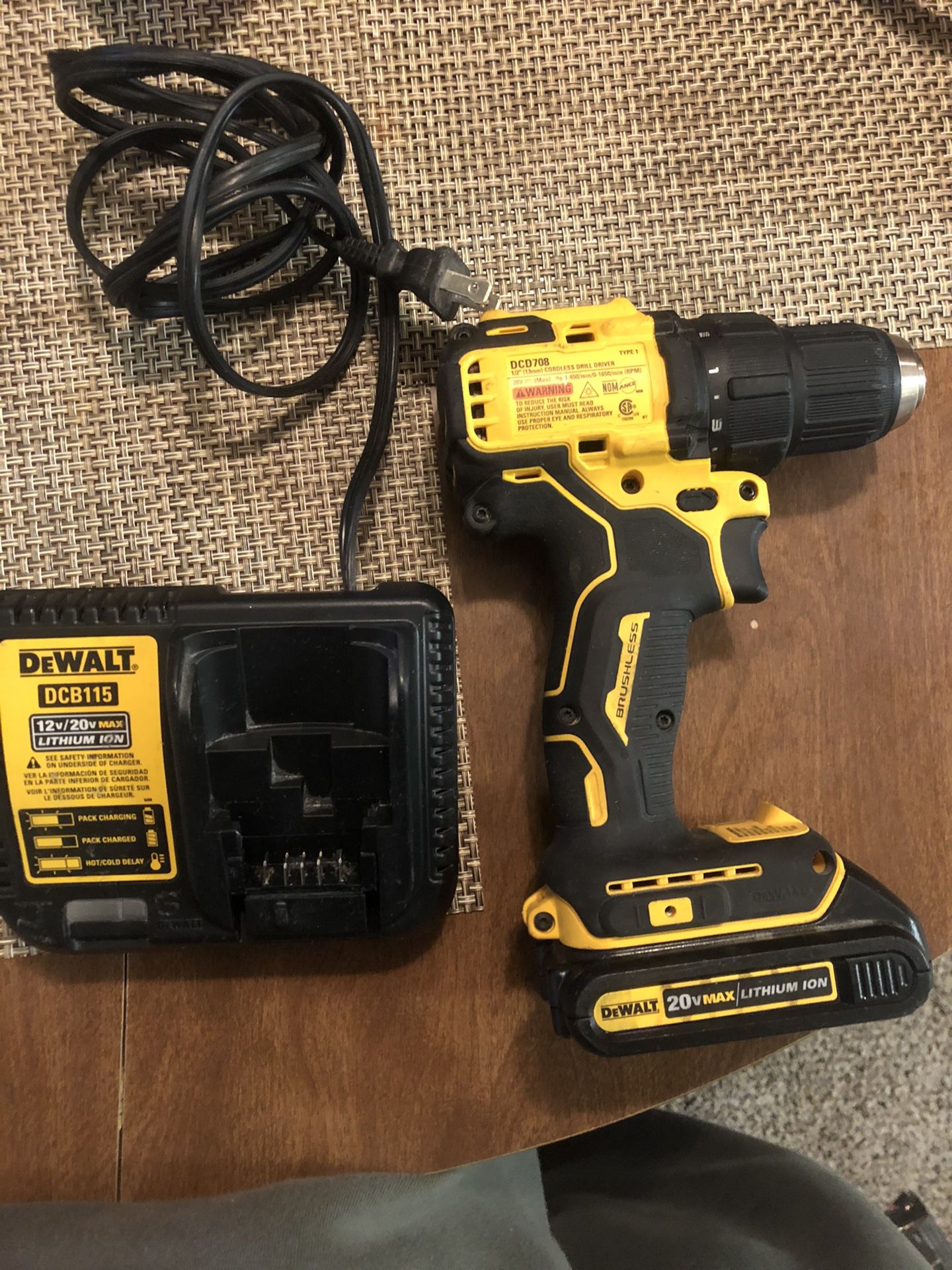 DEWALT 20V drill with 12V/20V charger