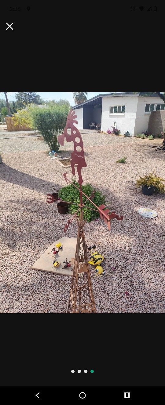 5ft Tall Metal Yard Decor