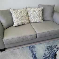 Mint sofa 82"l x 36"d x 27"h.

Pet free smoke free kid free home paid $1499

In spare room barely used
