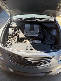 2013 G37 (Journey package )