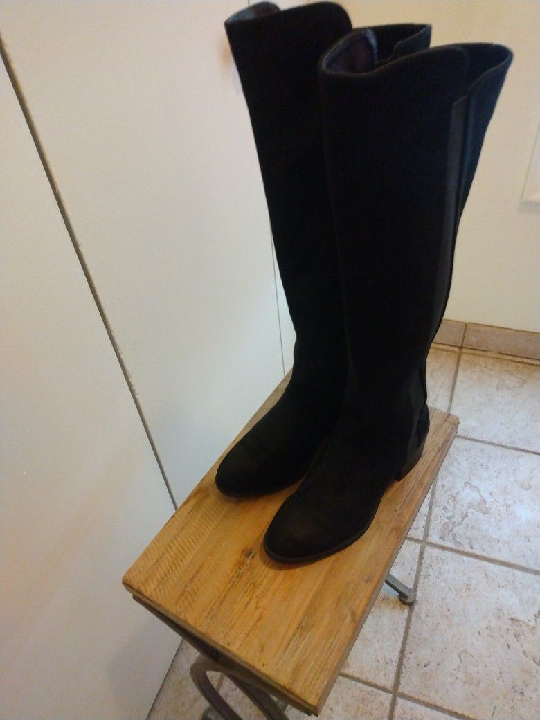 Women's New "Soda "Knee  High Elastic Black Suede Boots!! 